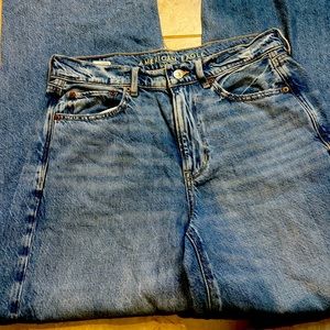 American Eagle Jeans. Super High Rise Baggy Wide leg.